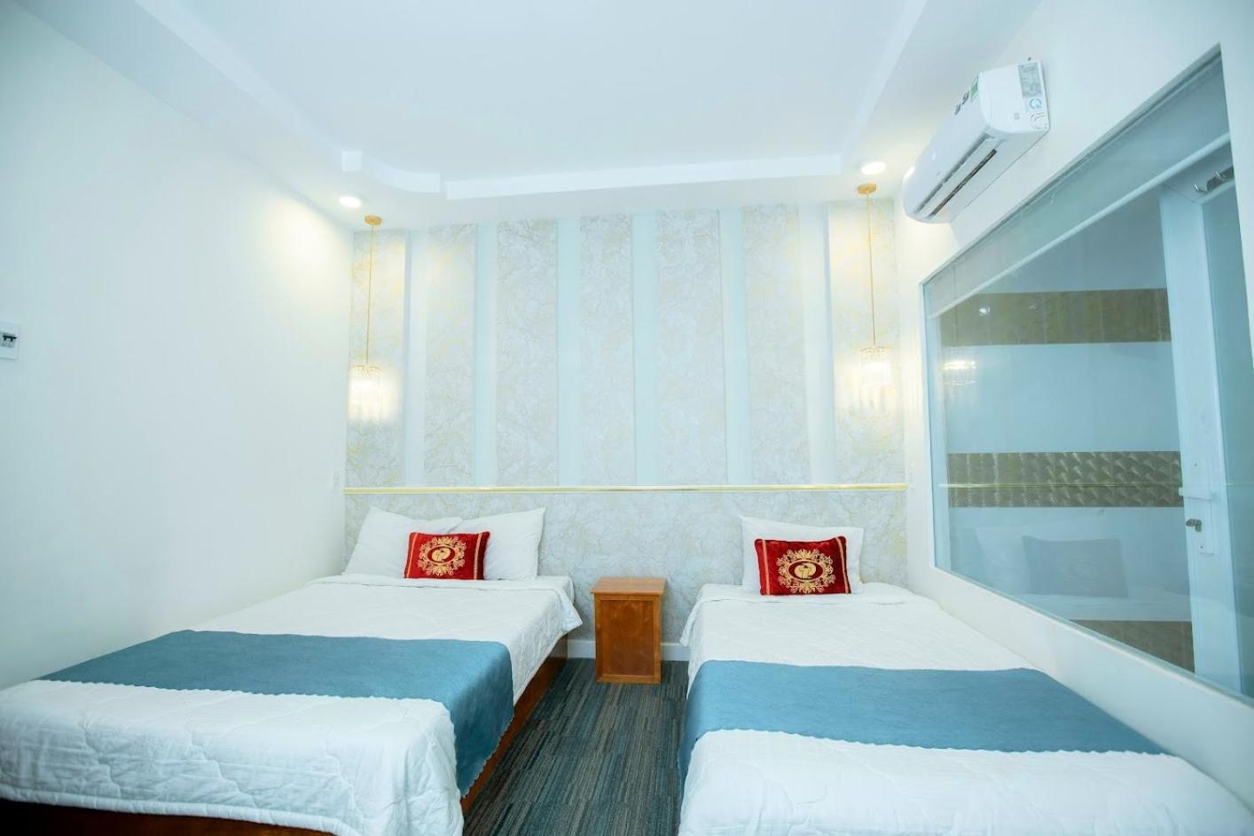 Hotel Khach San Quoc Te à Cà Mau Extérieur photo