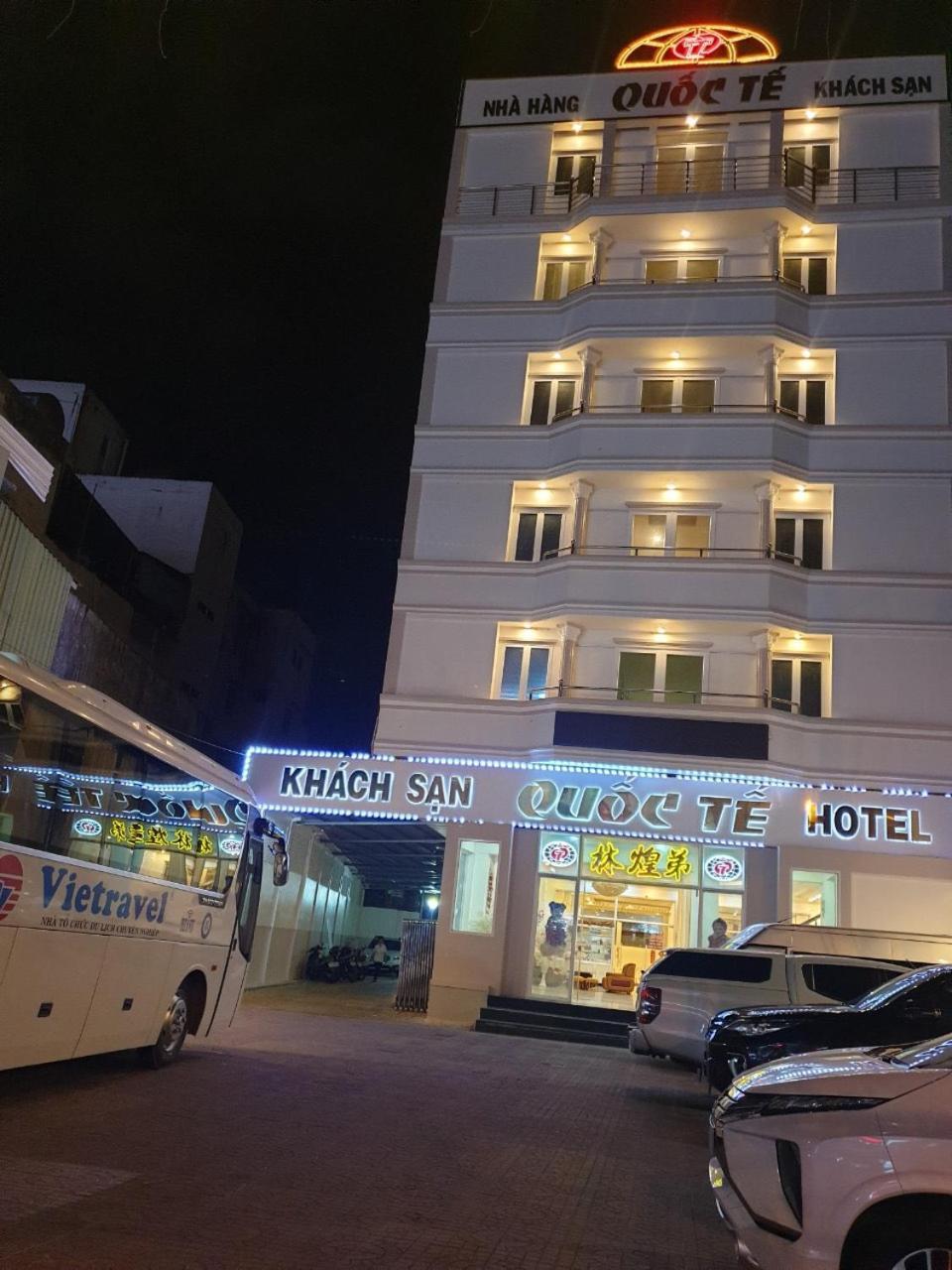 Hotel Khach San Quoc Te à Cà Mau Extérieur photo